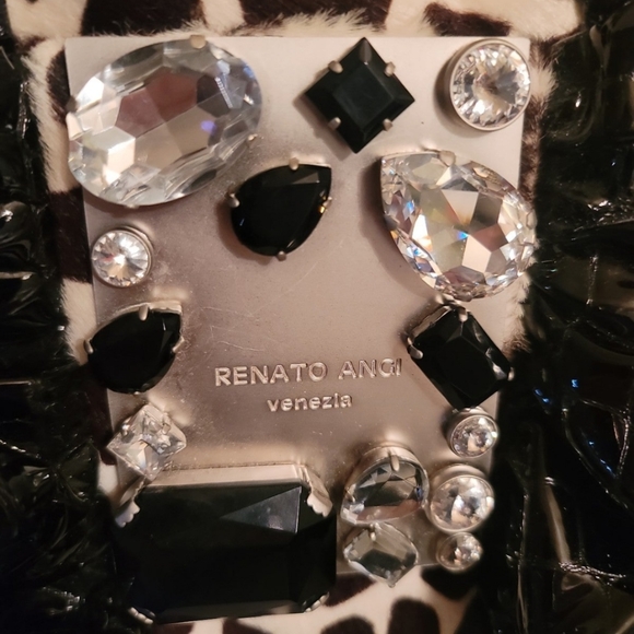 NWOT Made in Italy crystals and ruffles crossbody bag. - Picture 2 of 16